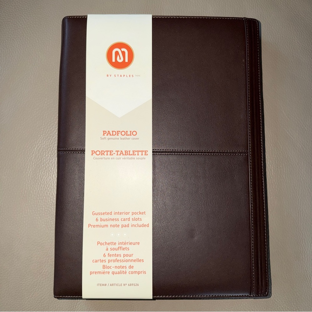 New PADFOLIO M by Staples, Brown Leather with Notepad with Interior Slit Pockets